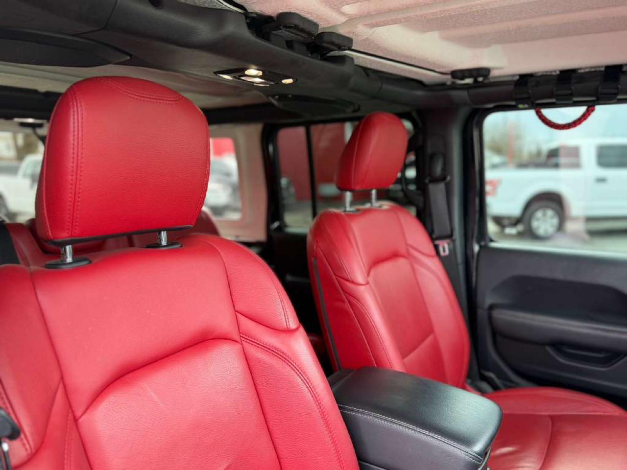 Jeep Wrangler Unlimited Sahara 4WD 2020