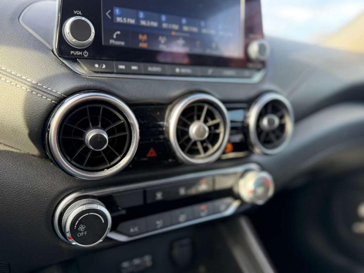 Nissan Sentra SV 2023