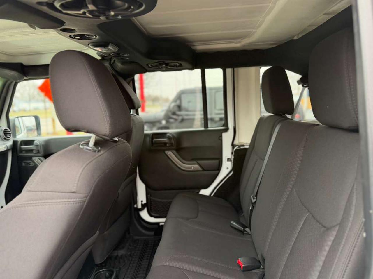 Jeep Wrangler Unlimited Sport 4WD 2014