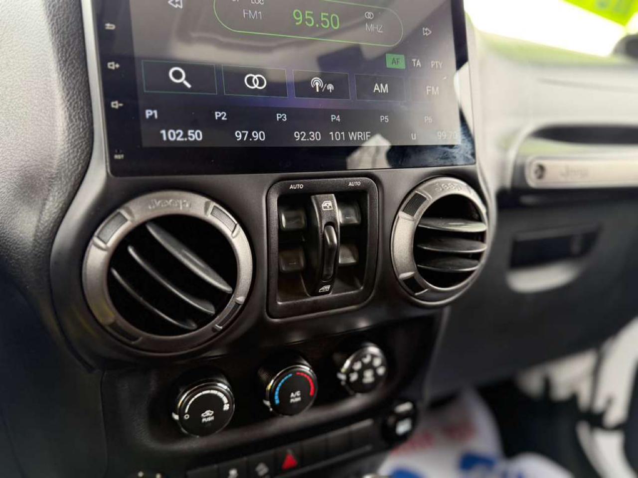 Jeep Wrangler Unlimited Sport 4WD 2014