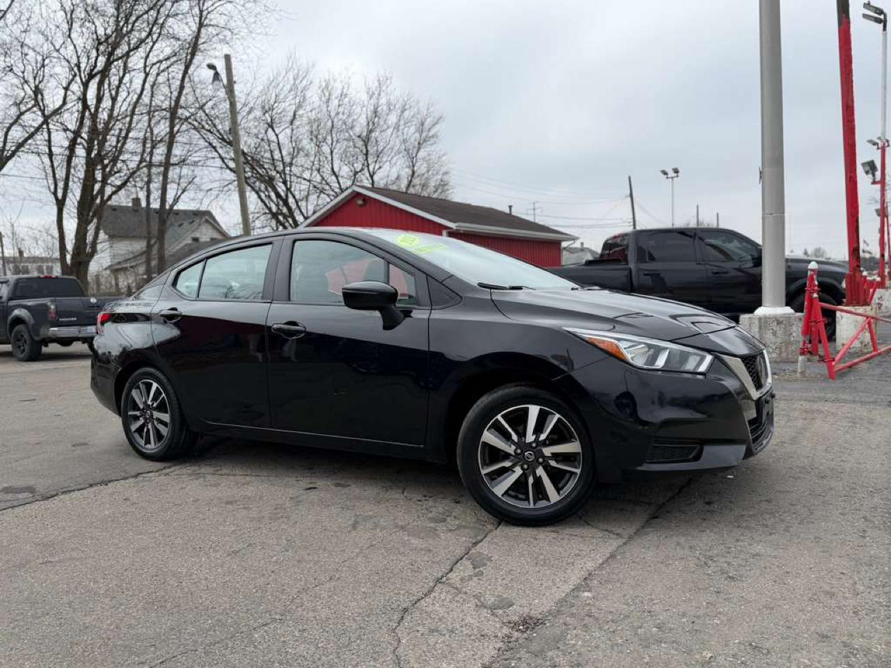 Nissan Versa SV 2021