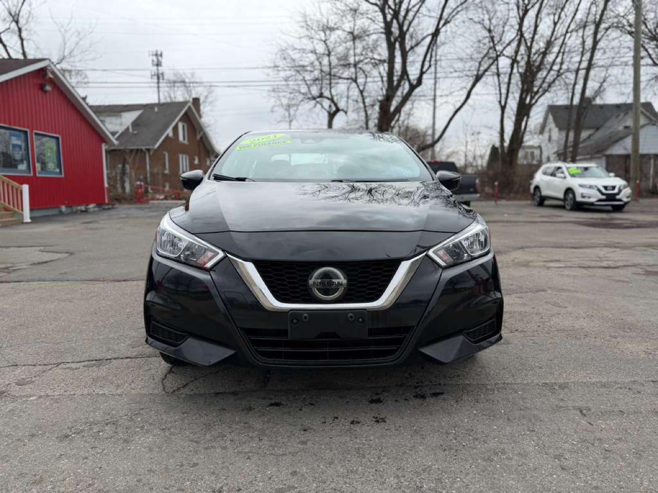 Nissan Versa SV 2021