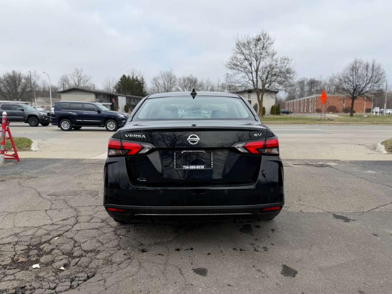 Nissan Versa SV 2021