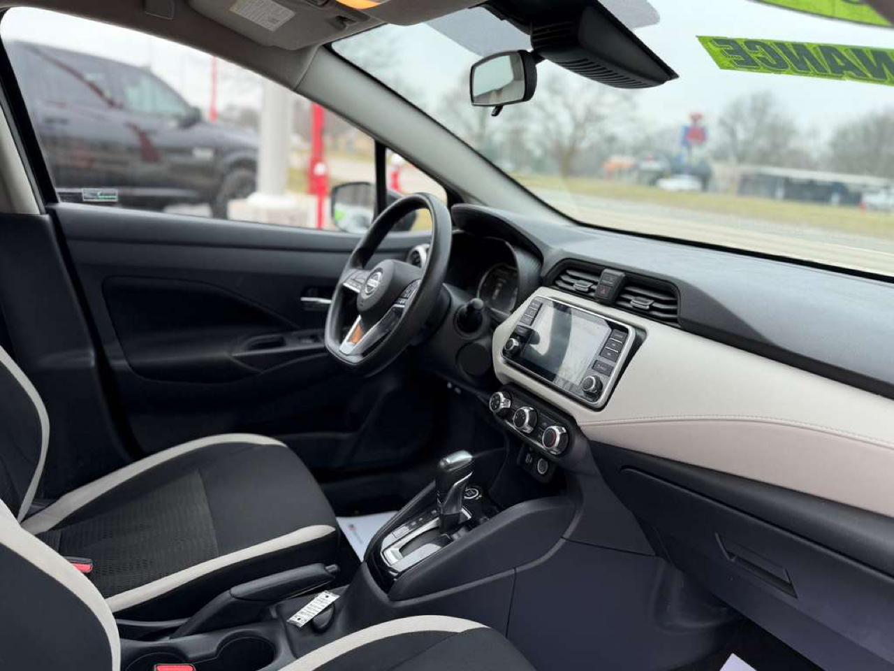 Nissan Versa SV 2021