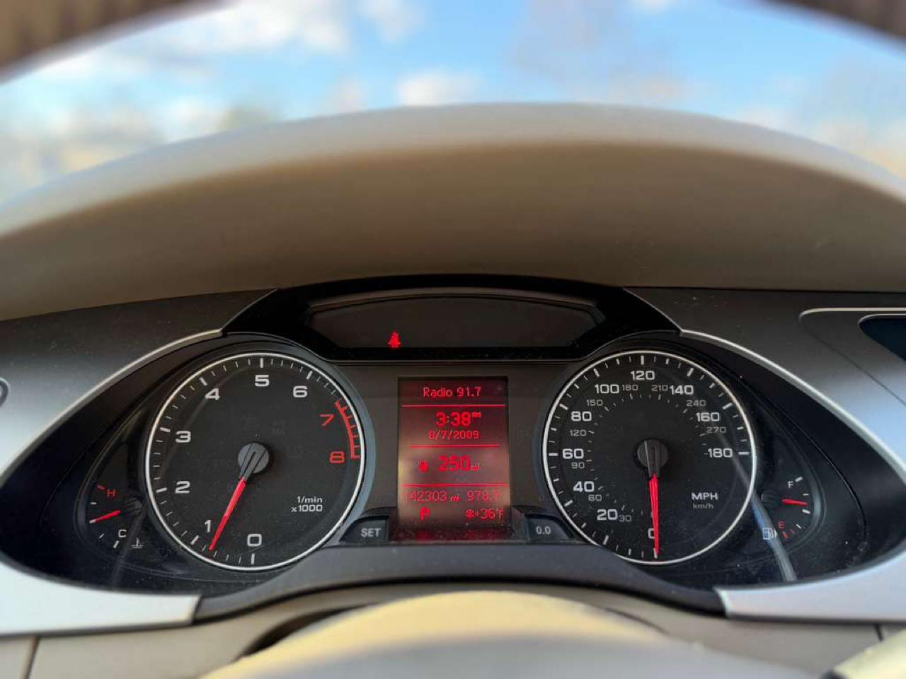 Audi A4 2.0T Sedan quattro Tiptronic 2010