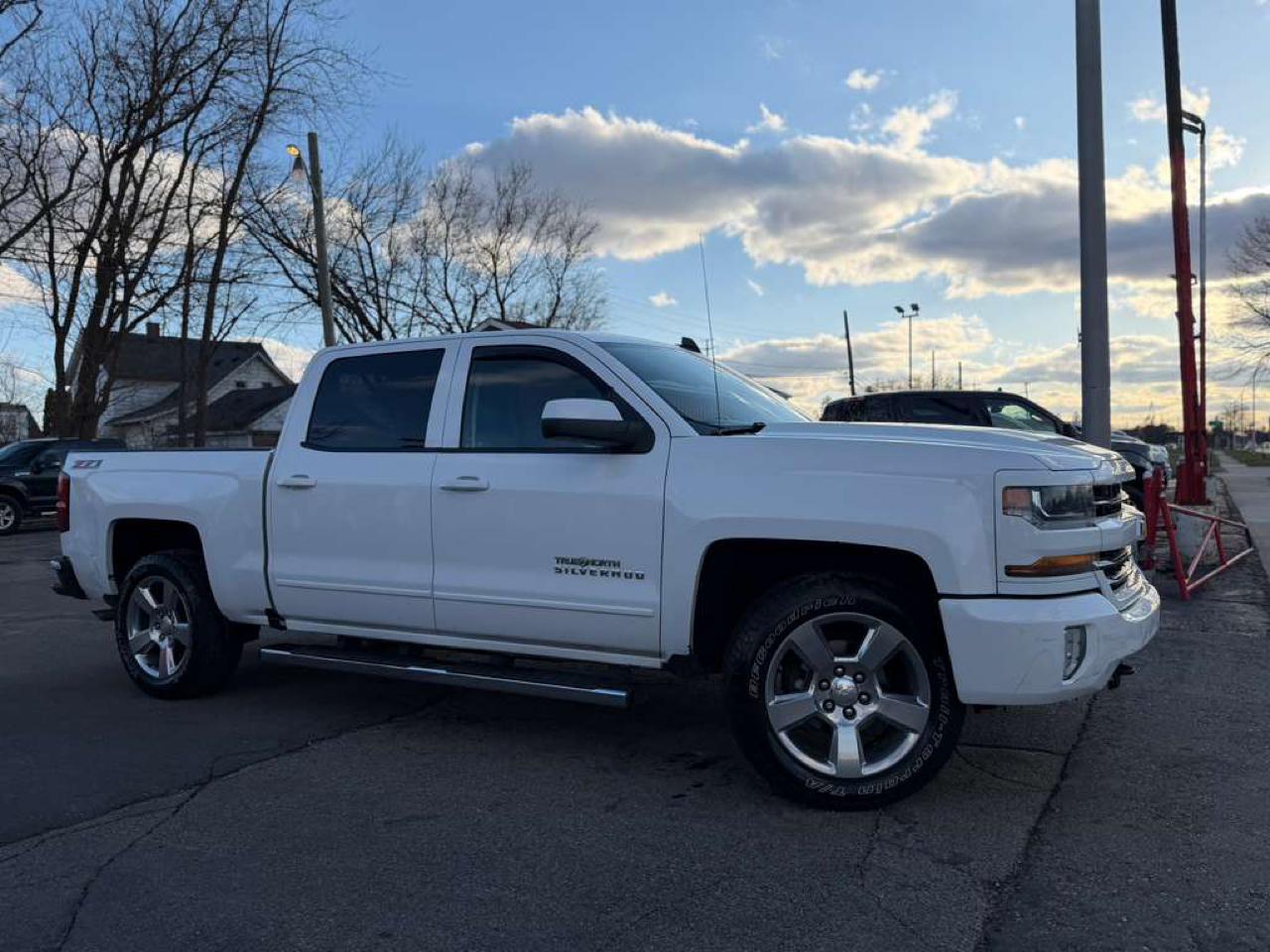 Chevrolet Silverado 1500 LT Z71 Crew Cab 4WD 2016
