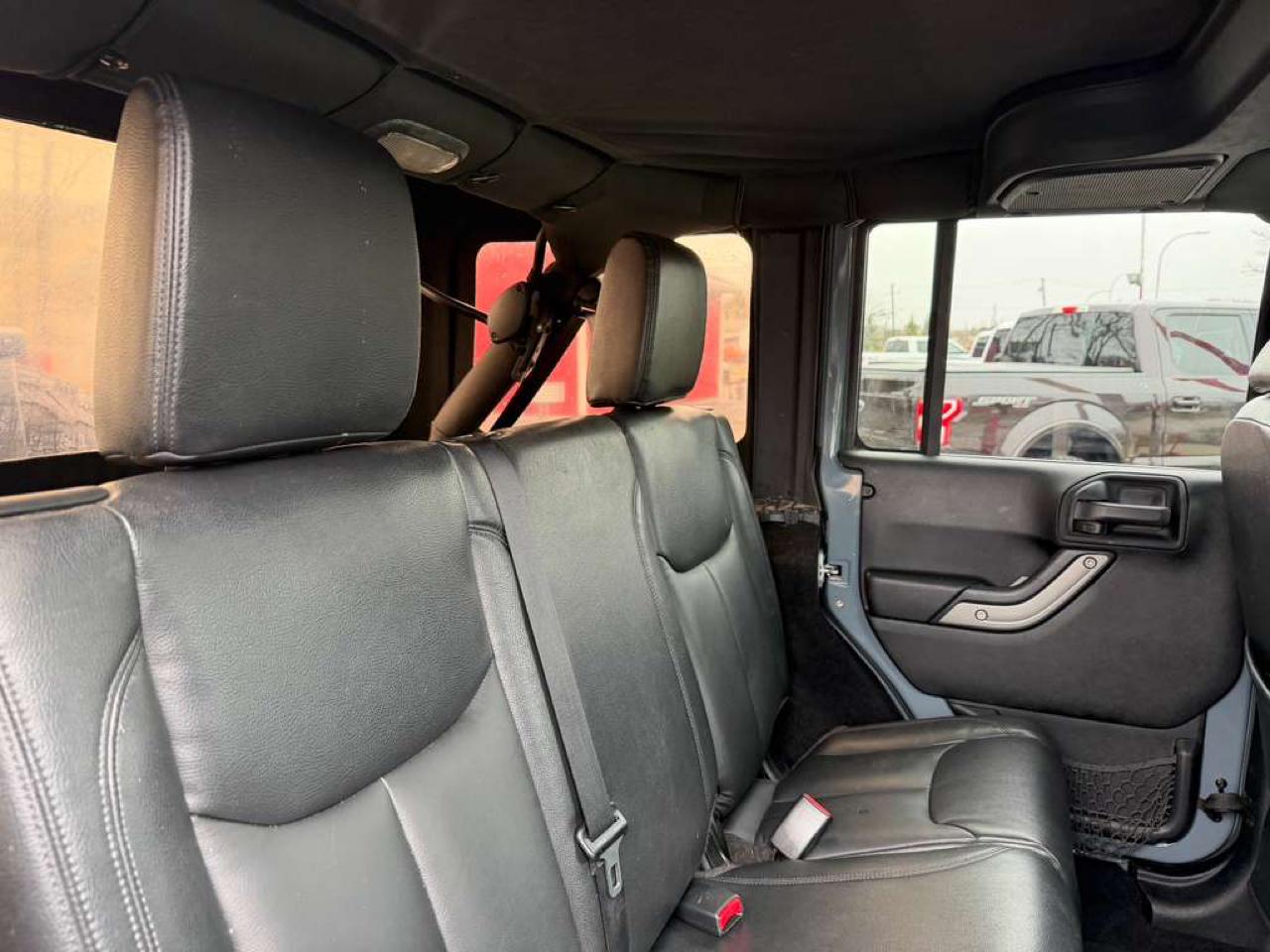 Jeep Wrangler Unlimited Sport 4WD 2015