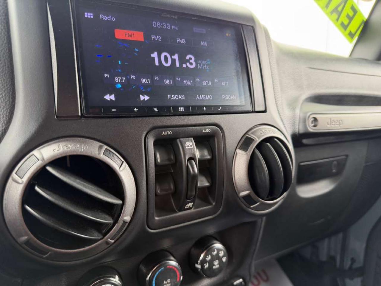 Jeep Wrangler Unlimited Sport 4WD 2015