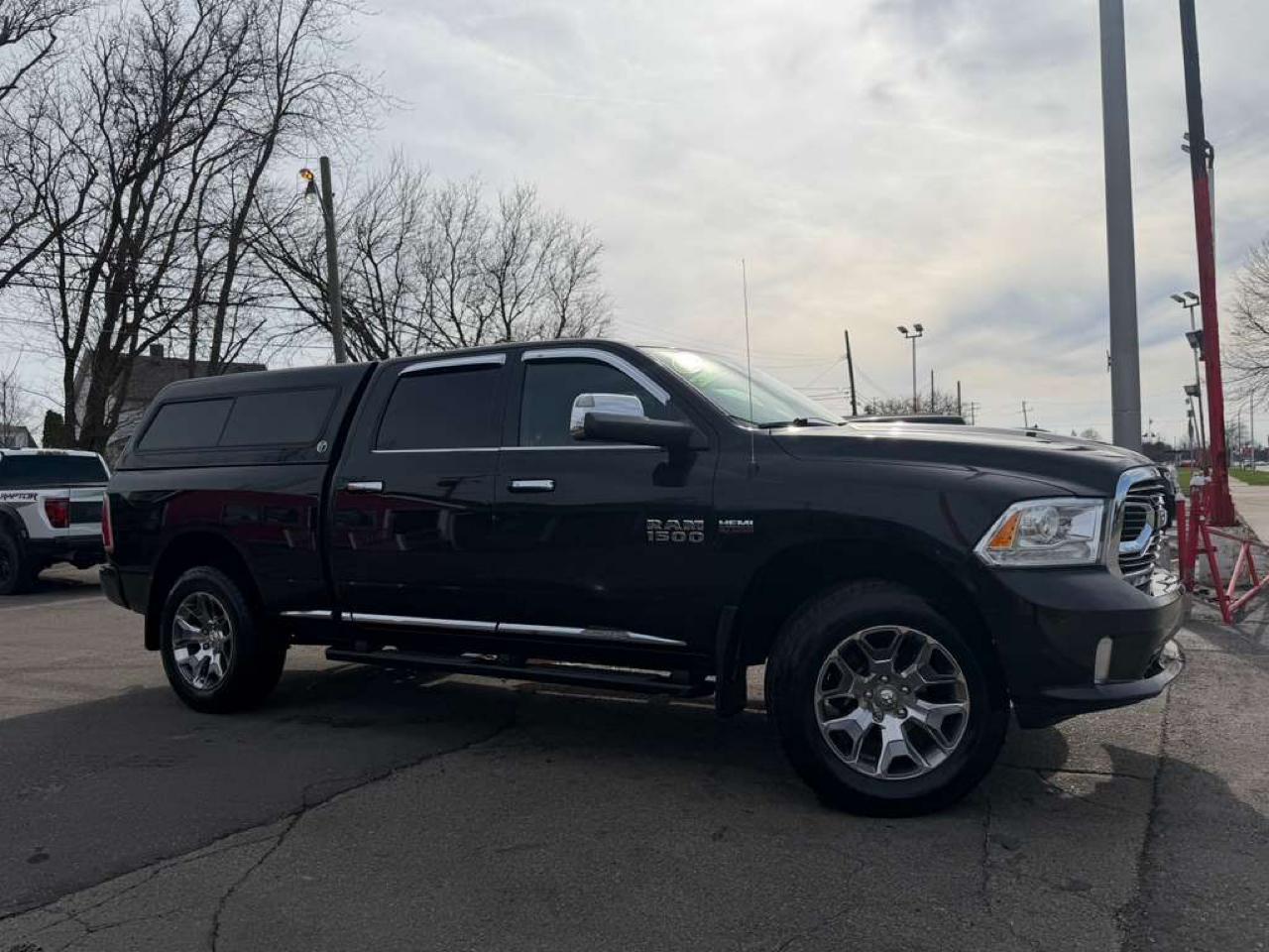 RAM 1500 Limited 4x4 Crew Cab 5'7" Box 2017