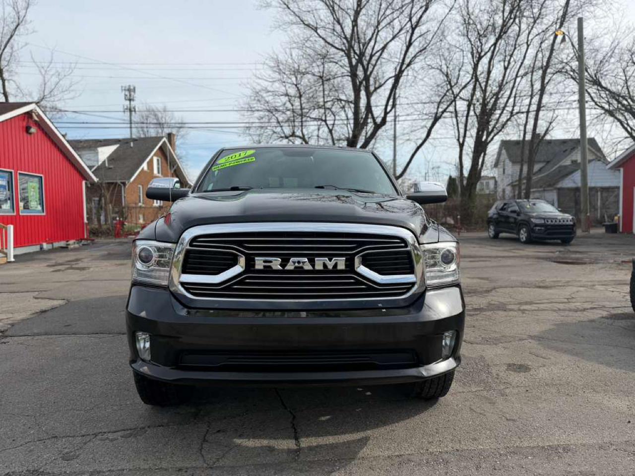 RAM 1500 Limited 4x4 Crew Cab 5'7" Box 2017