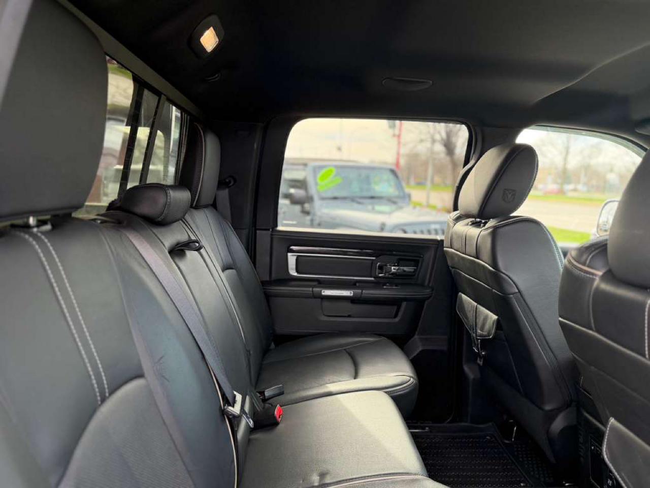 RAM 1500 Limited 4x4 Crew Cab 5'7" Box 2017