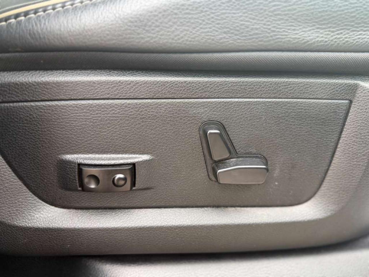 RAM 1500 Limited 4x4 Crew Cab 5'7" Box 2017