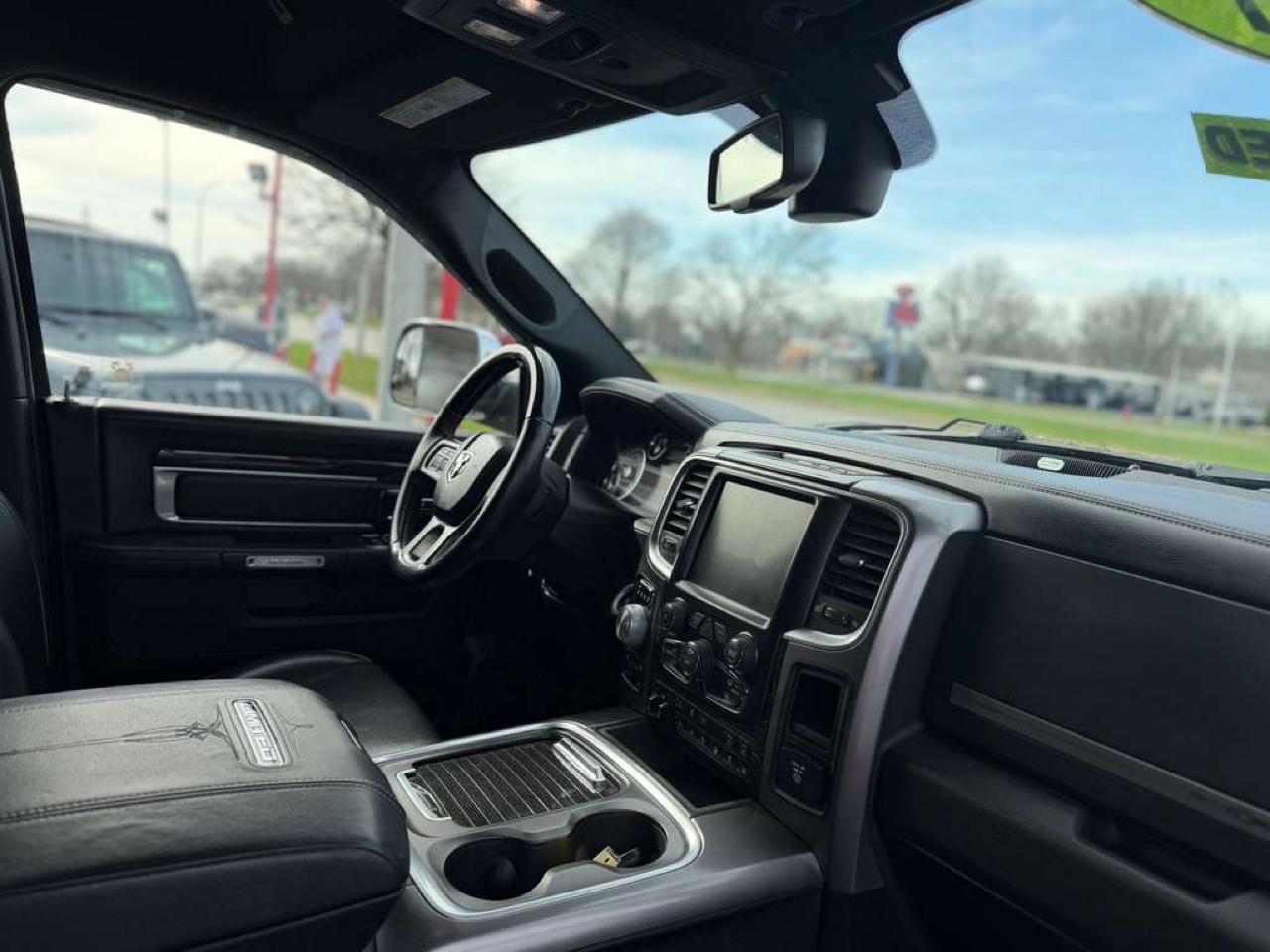 RAM 1500 Limited 4x4 Crew Cab 5'7" Box 2017