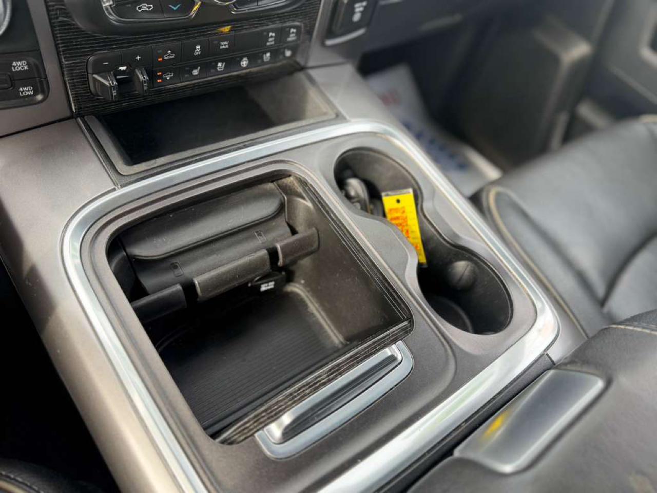 RAM 1500 Limited 4x4 Crew Cab 5'7" Box 2017