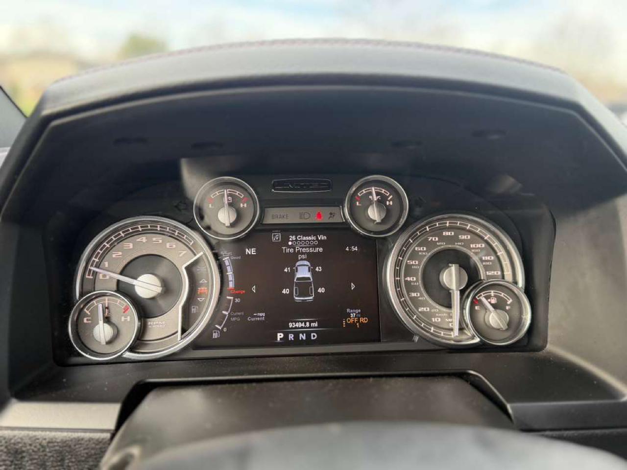 RAM 1500 Limited 4x4 Crew Cab 5'7" Box 2017