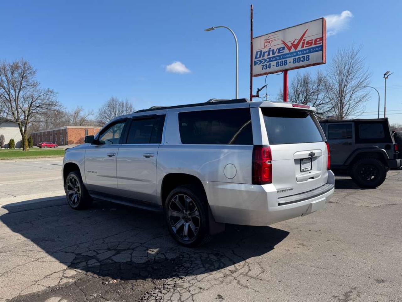 Chevrolet Suburban LT 4WD 2016