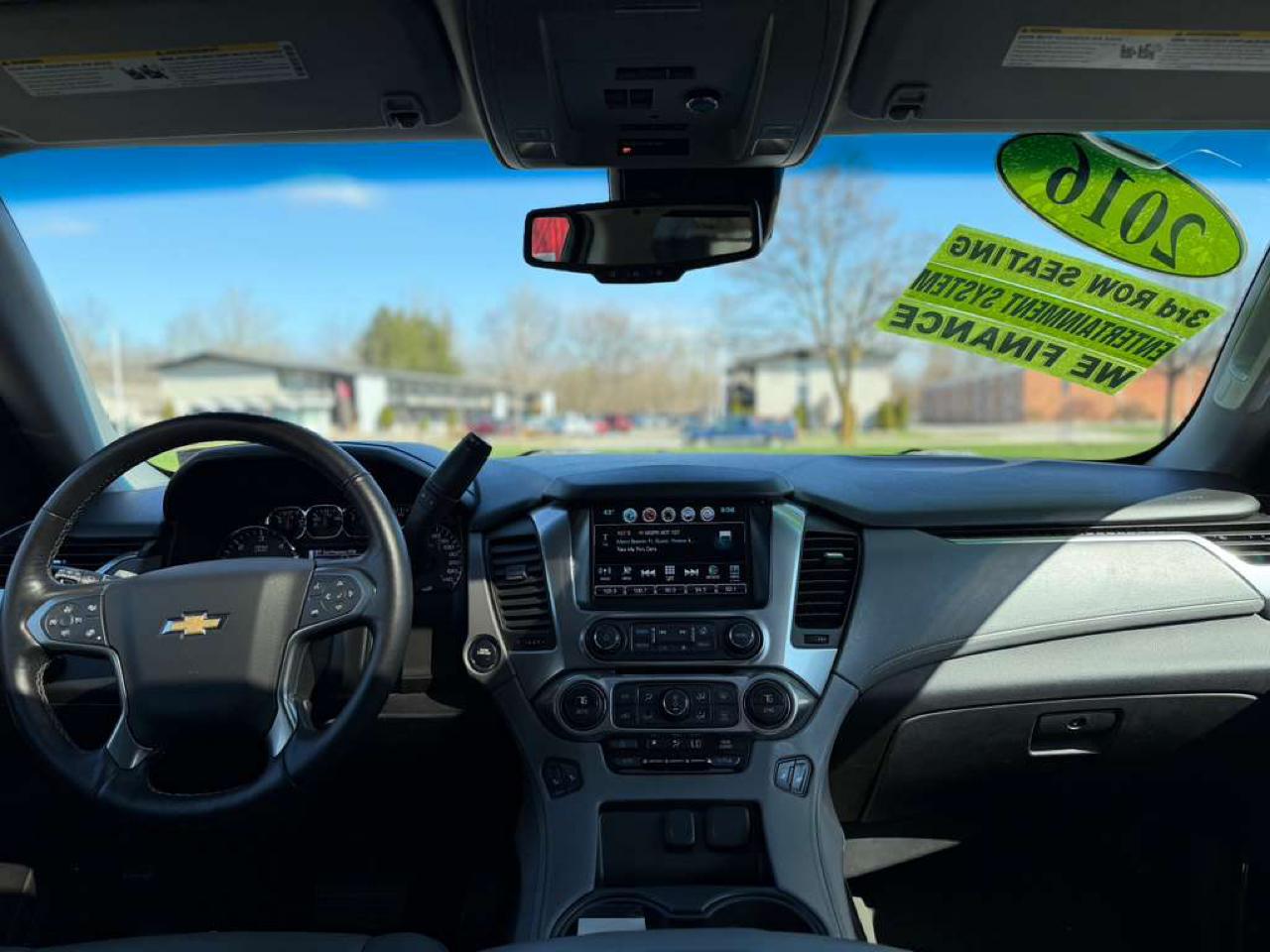 Chevrolet Suburban LT 4WD 2016