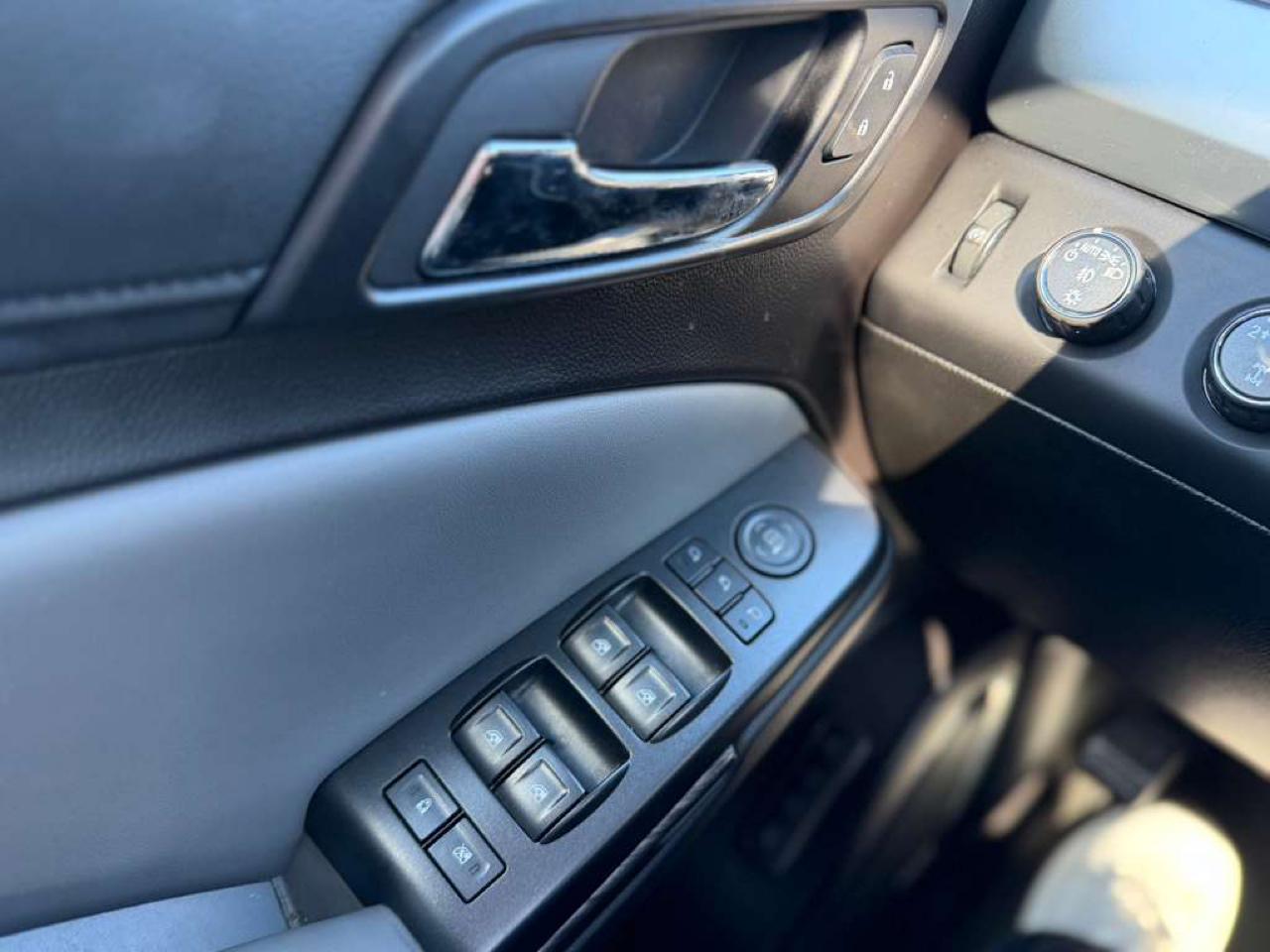 Chevrolet Suburban LT 4WD 2016