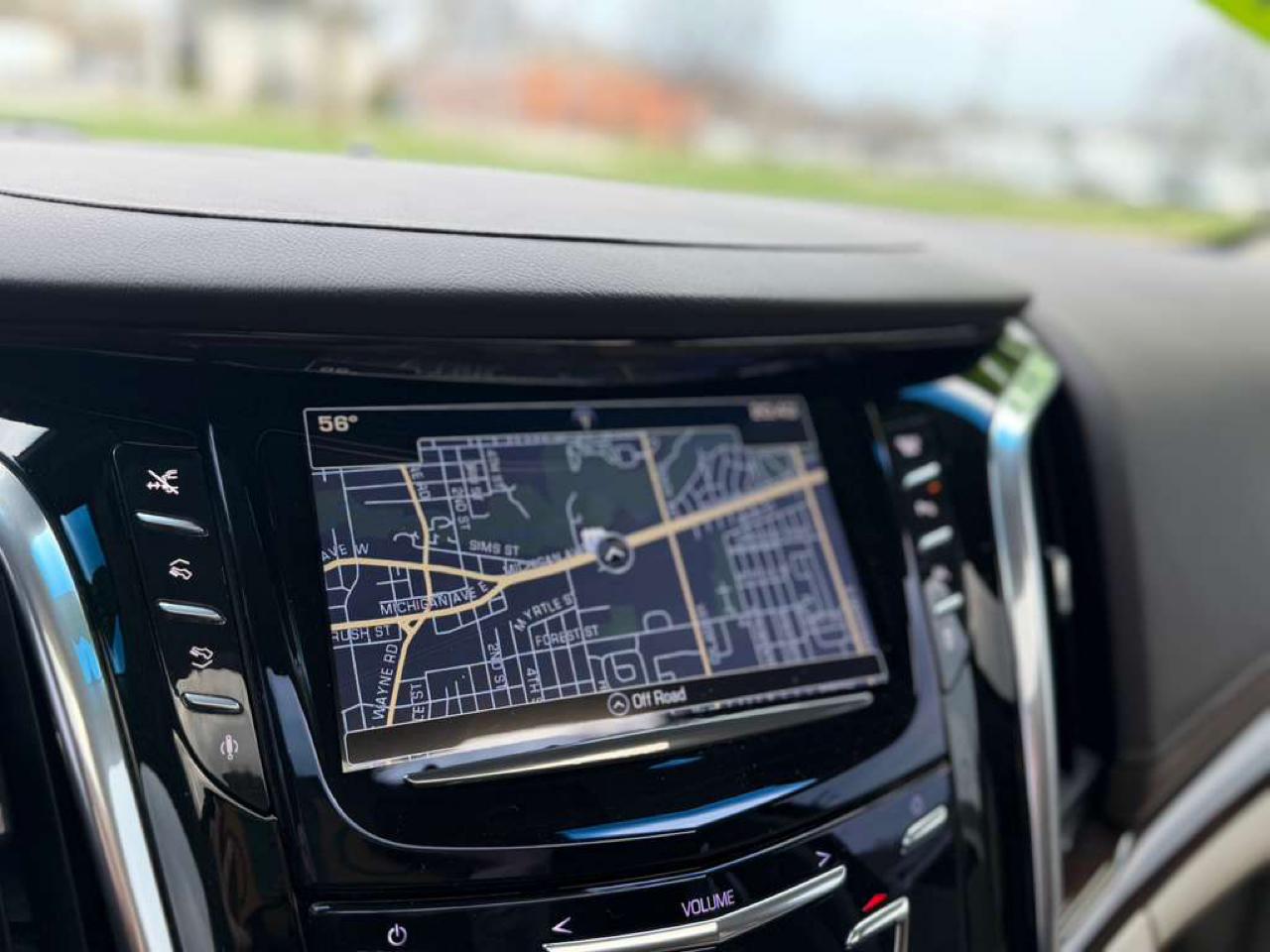 Cadillac Escalade ESV Premium 4WD 2016