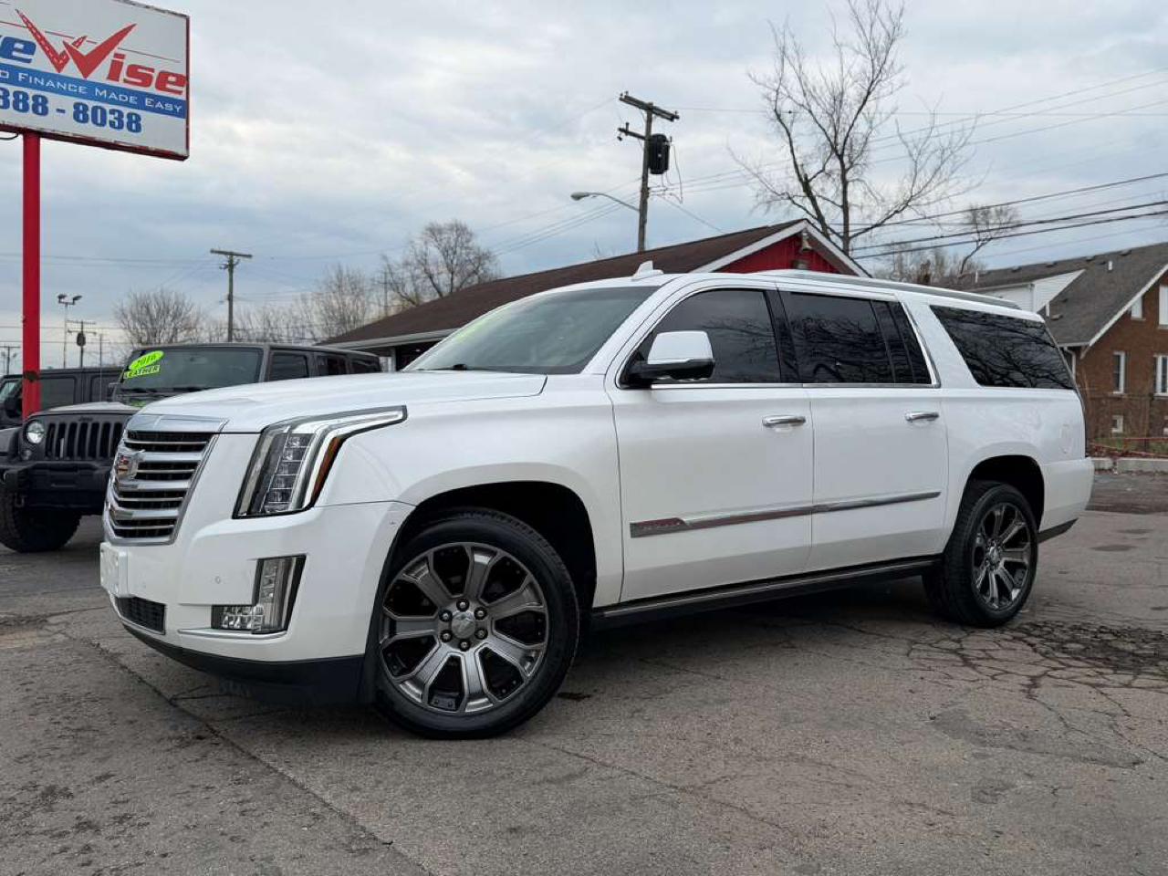 Cadillac Escalade ESV Premium 4WD 2016