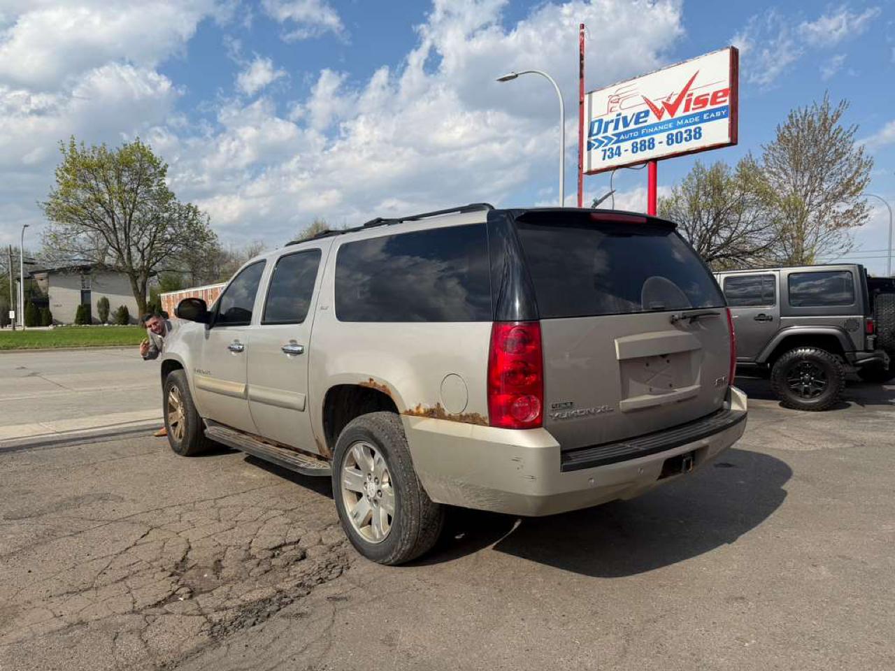 GMC Yukon XL SLT 4WD 2008