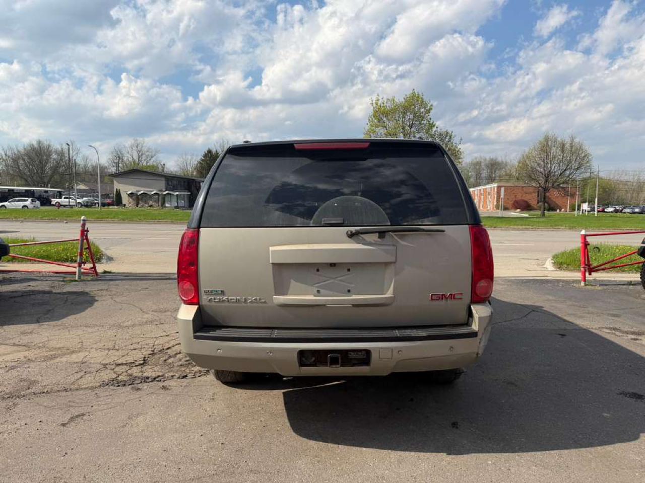 GMC Yukon XL SLT 4WD 2008