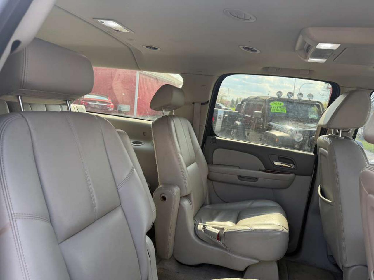 GMC Yukon XL SLT 4WD 2008