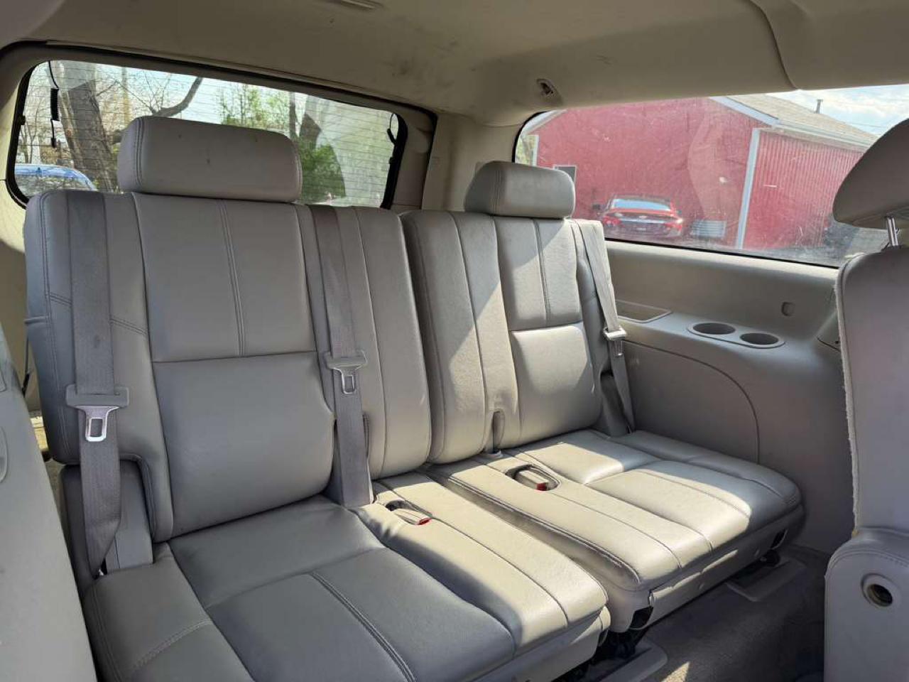 GMC Yukon XL SLT 4WD 2008