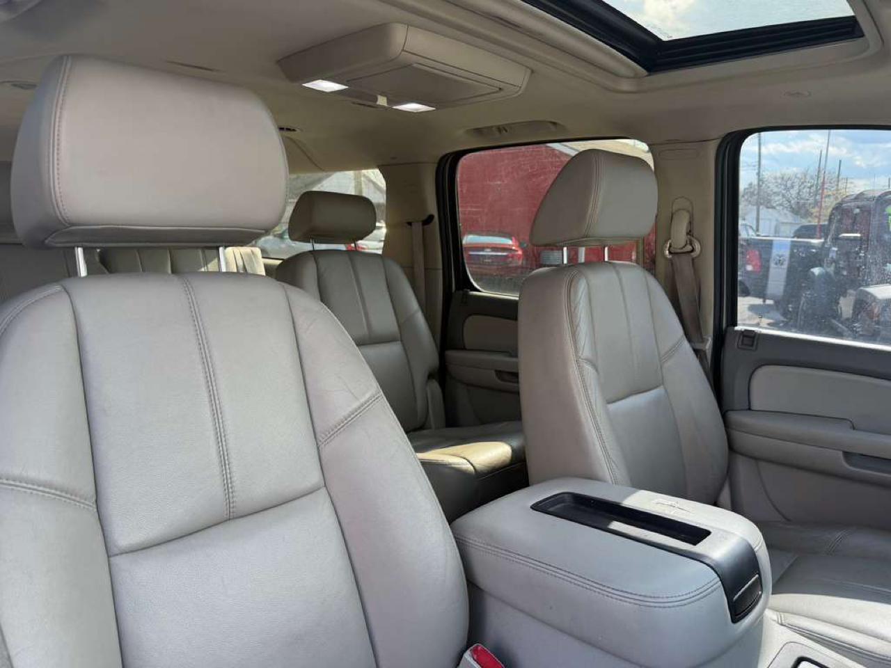 GMC Yukon XL SLT 4WD 2008