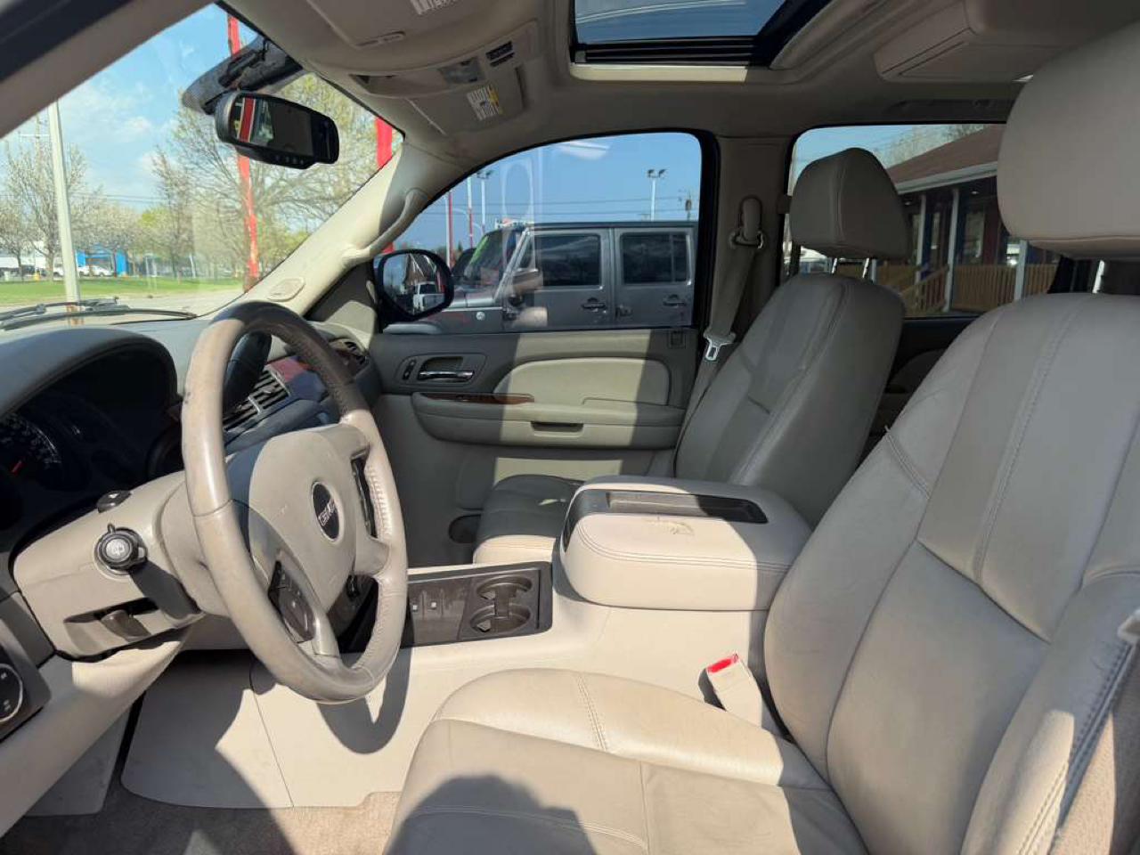 GMC Yukon XL SLT 4WD 2008