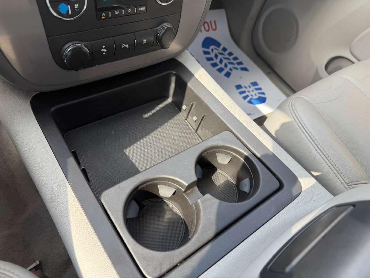 GMC Yukon XL SLT 4WD 2008