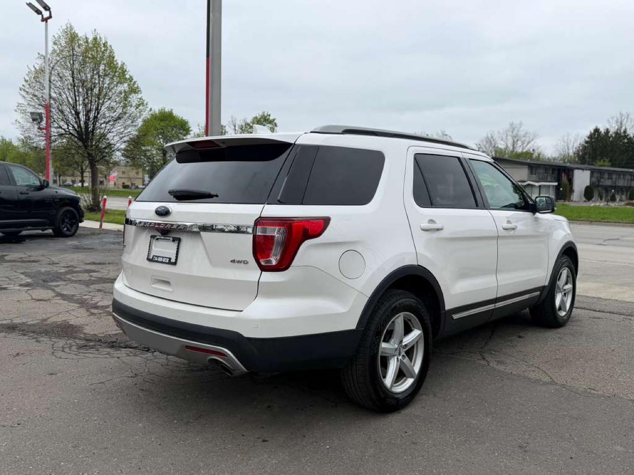 Ford Explorer XLT 4WD 2016