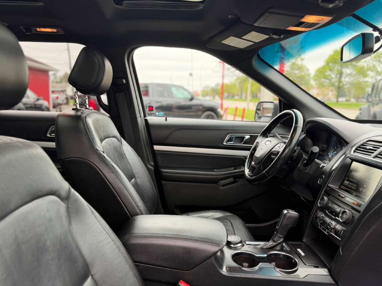 Ford Explorer XLT 4WD 2016