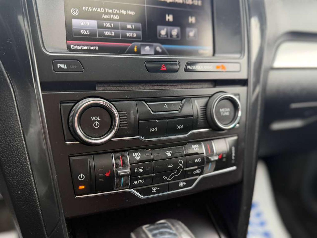 Ford Explorer XLT 4WD 2016