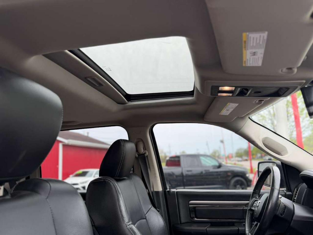 RAM 1500 Sport Crew Cab 4WD 2015