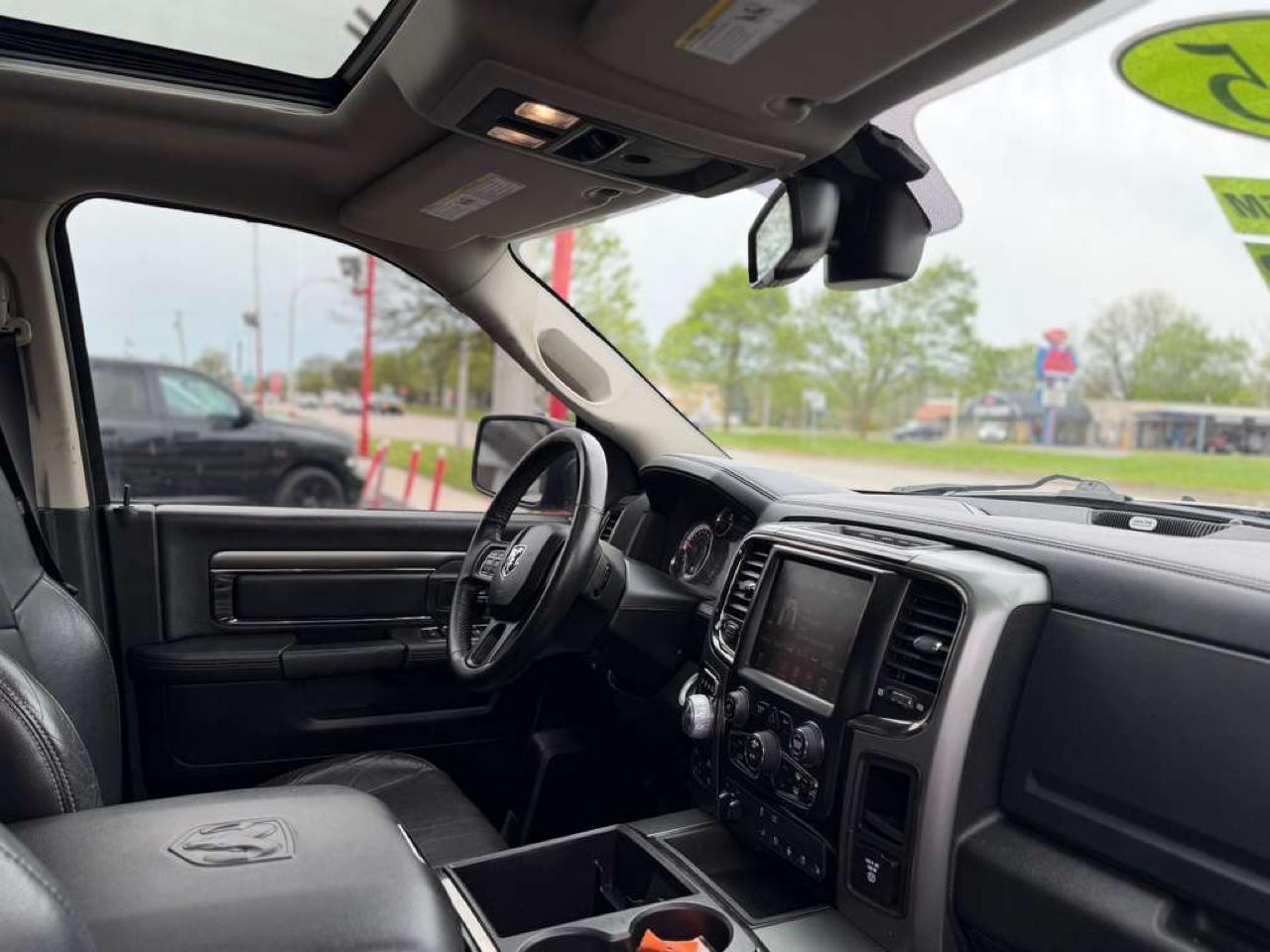 RAM 1500 Sport Crew Cab 4WD 2015