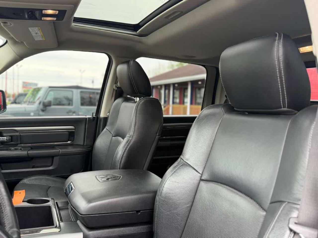 RAM 1500 Sport Crew Cab 4WD 2015