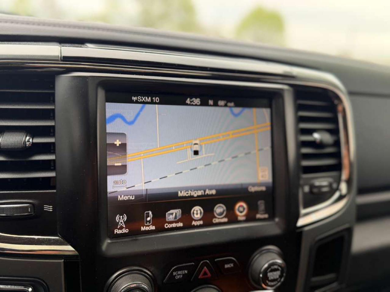 RAM 1500 Sport Crew Cab 4WD 2015