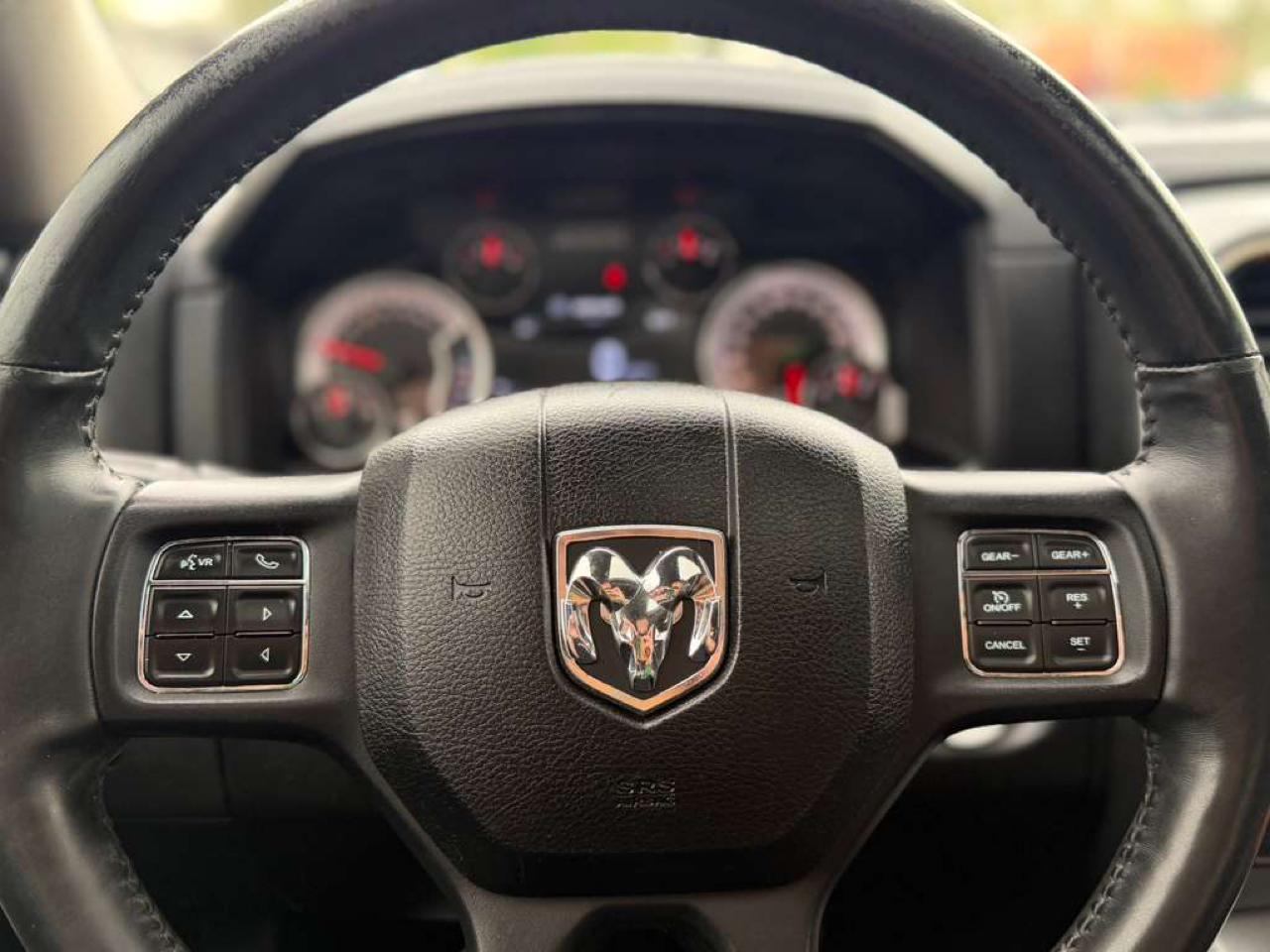 RAM 1500 Sport Crew Cab 4WD 2015