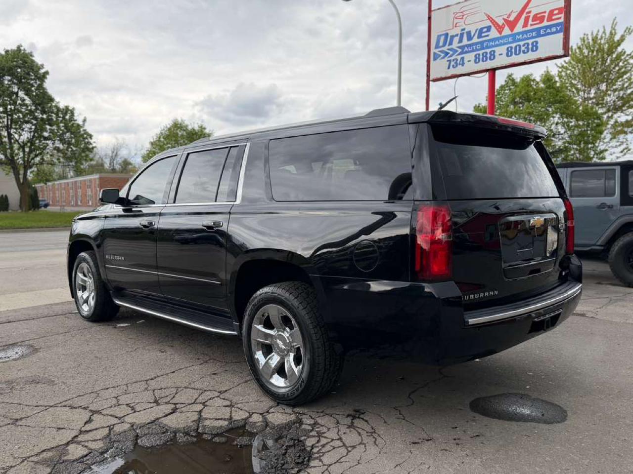 Chevrolet Suburban Premier 4WD 2017