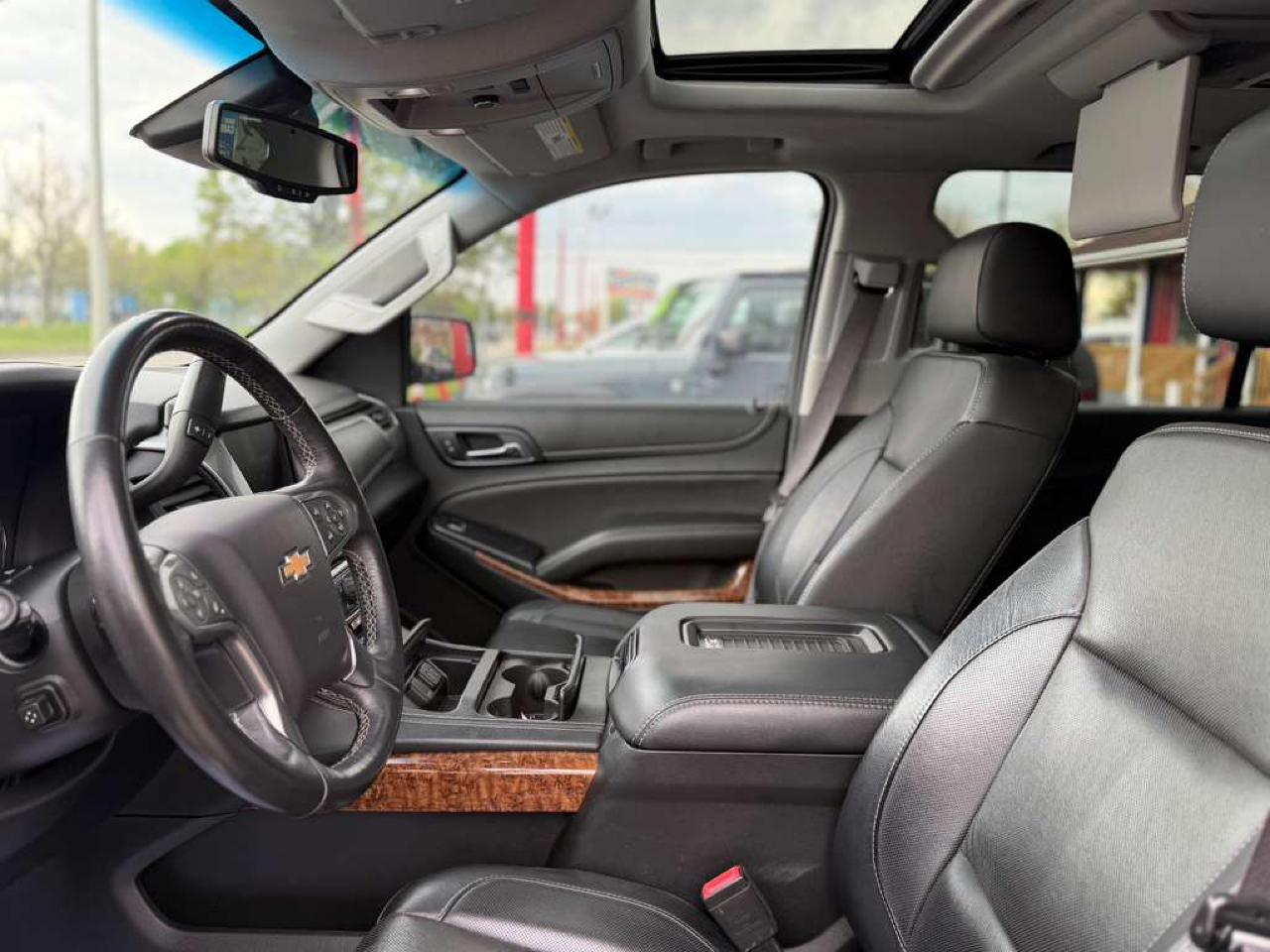 Chevrolet Suburban Premier 4WD 2017