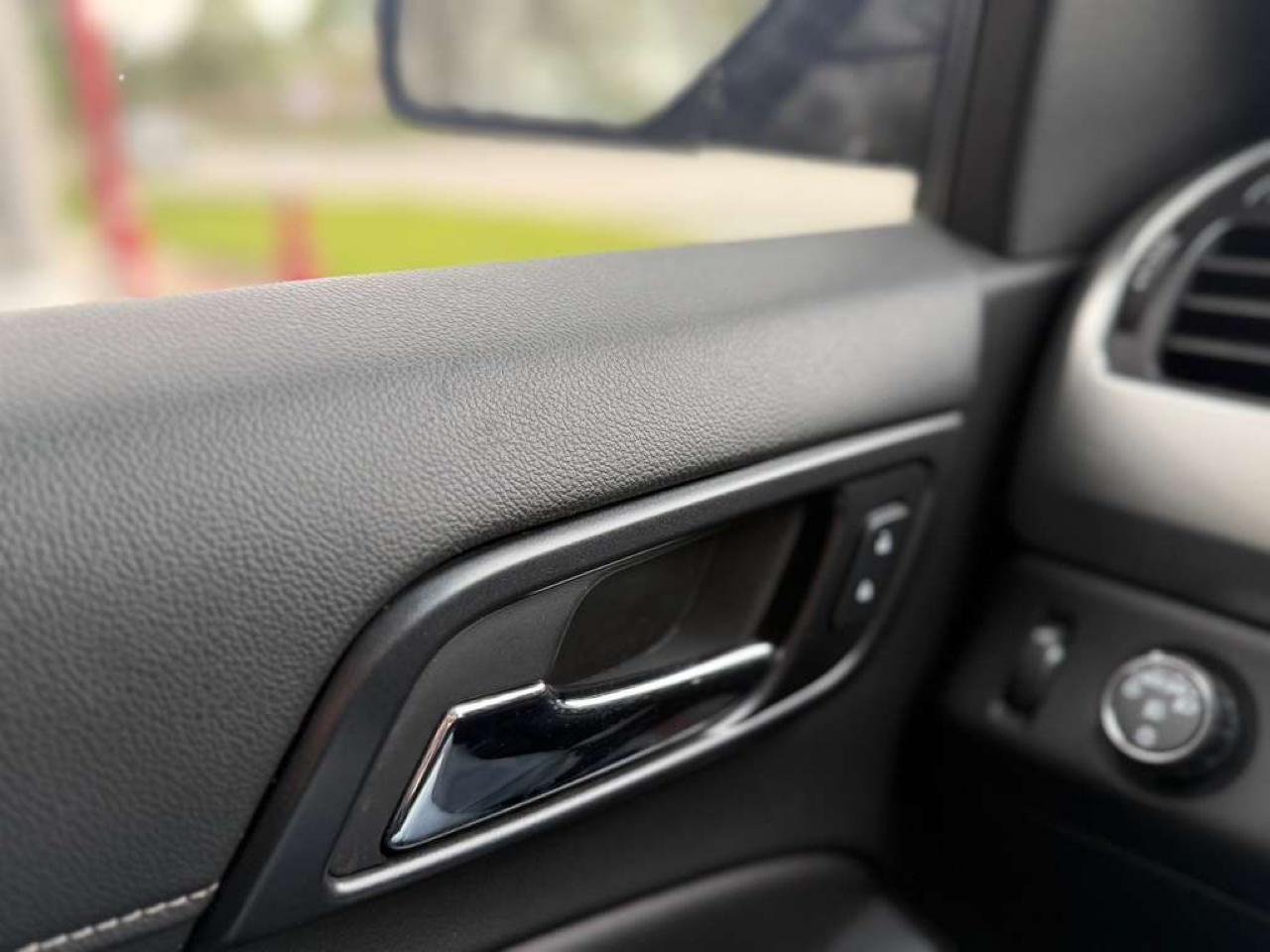 Chevrolet Suburban Premier 4WD 2017