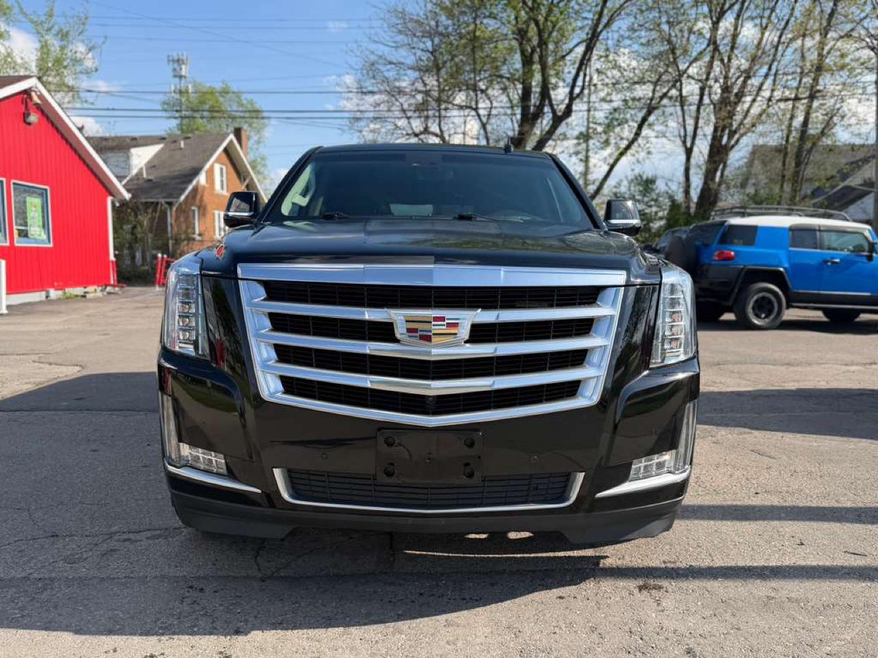Cadillac Escalade Luxury 4WD 2017
