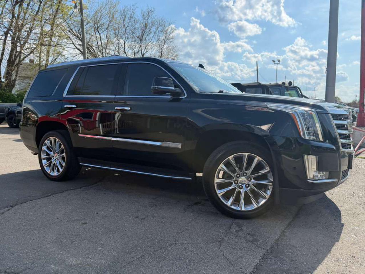 Cadillac Escalade Luxury 4WD 2017