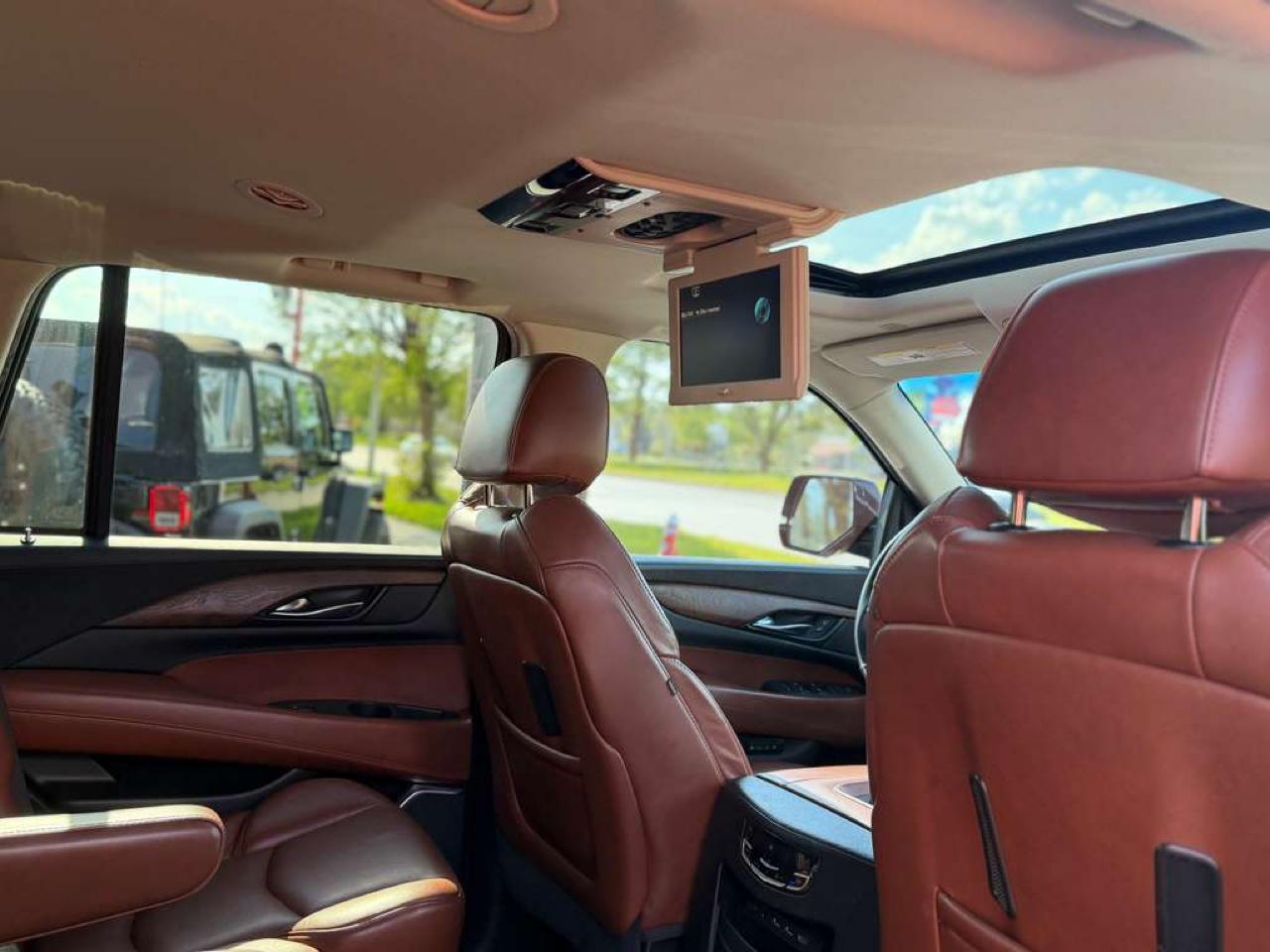Cadillac Escalade Luxury 4WD 2017