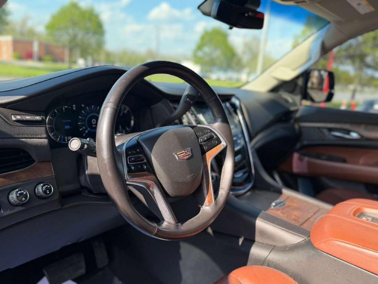 Cadillac Escalade Luxury 4WD 2017