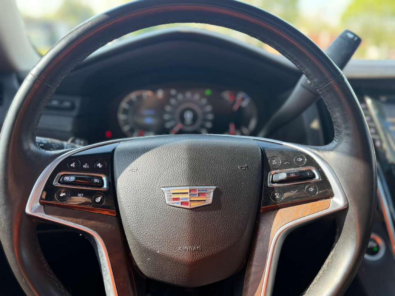 Cadillac Escalade Luxury 4WD 2017