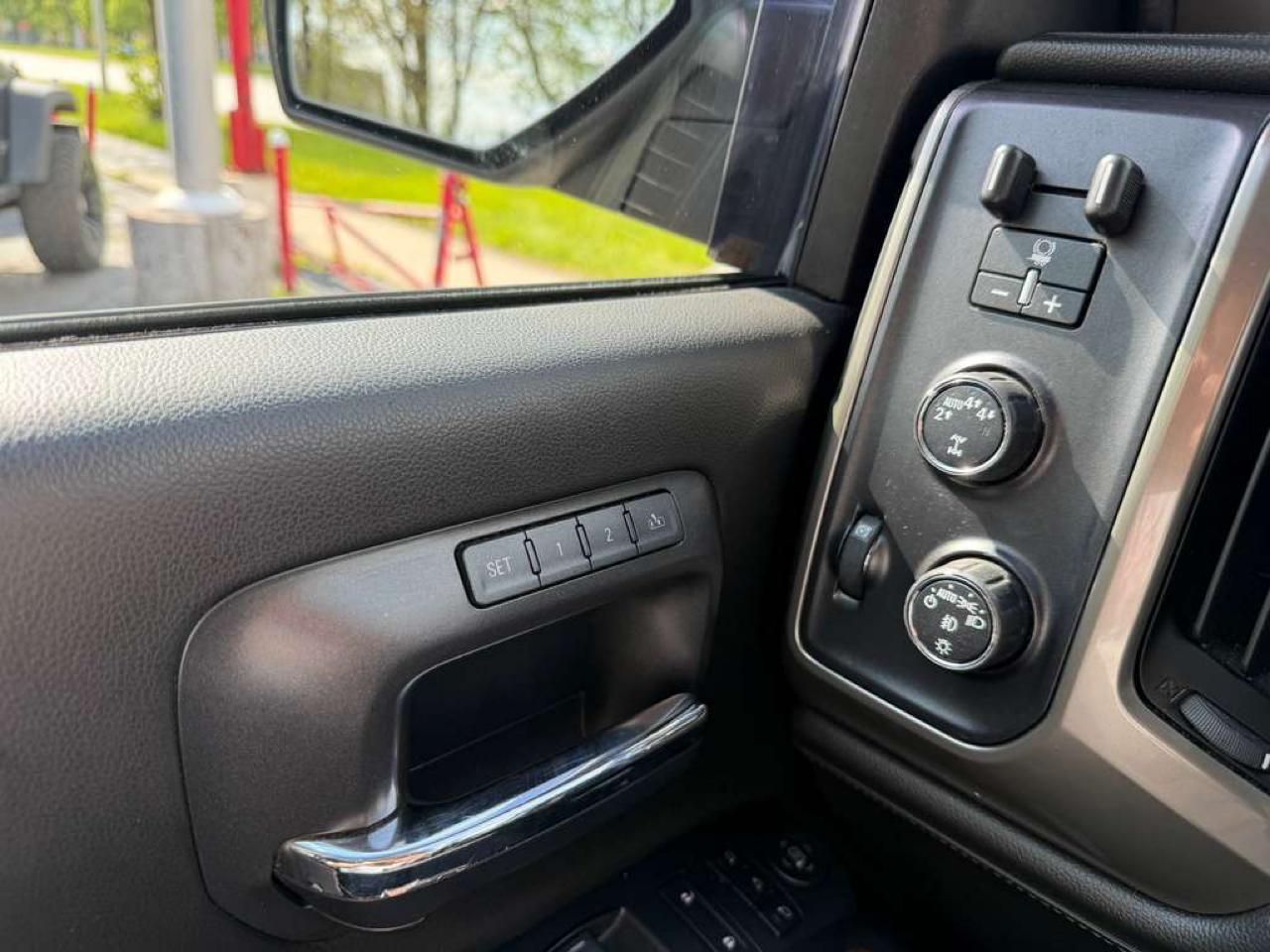 Chevrolet Silverado 1500 High Country Crew Cab 2017