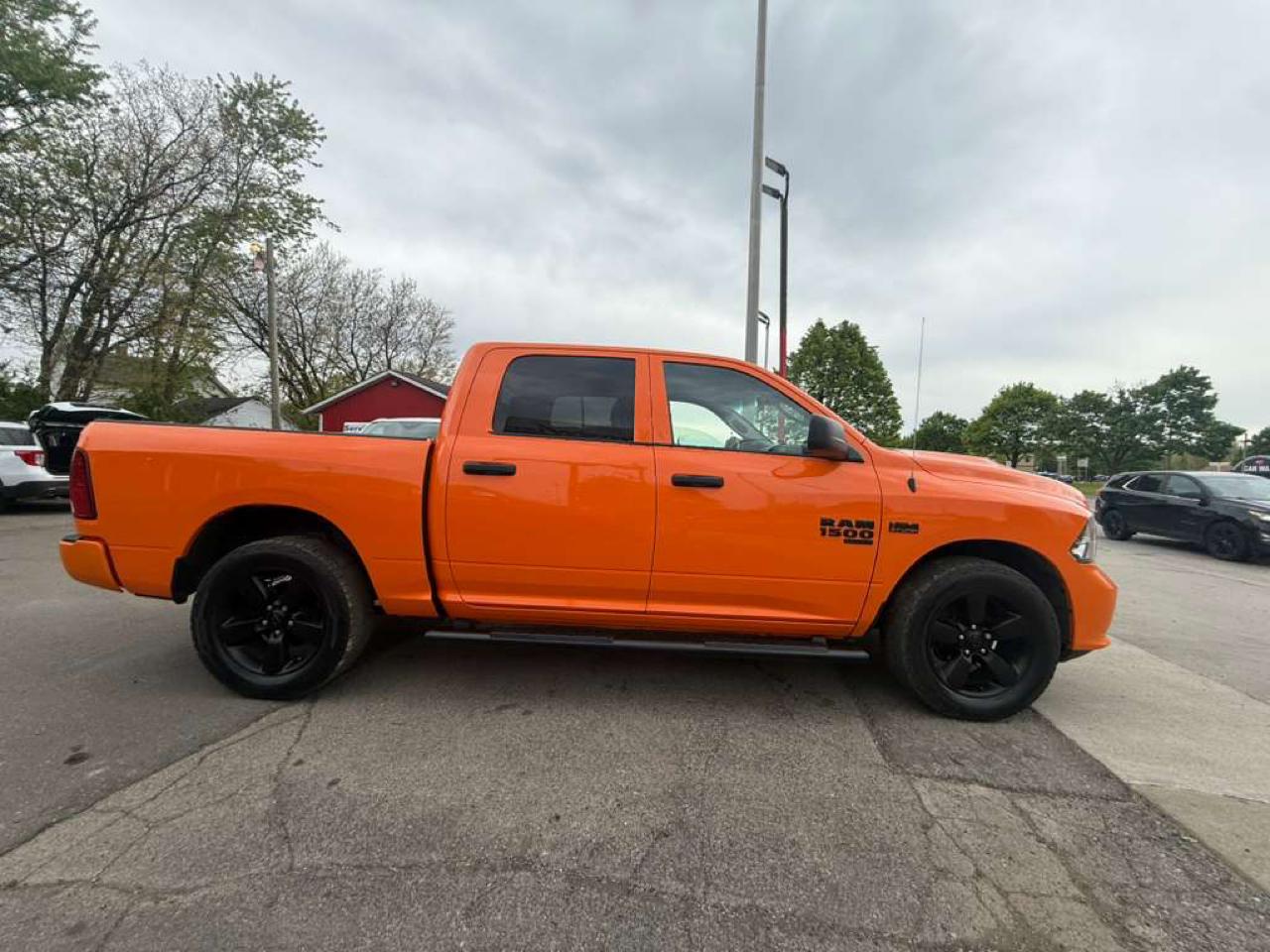 RAM 1500 Classic Tradesman Crew Cab SWB 4WD 2019