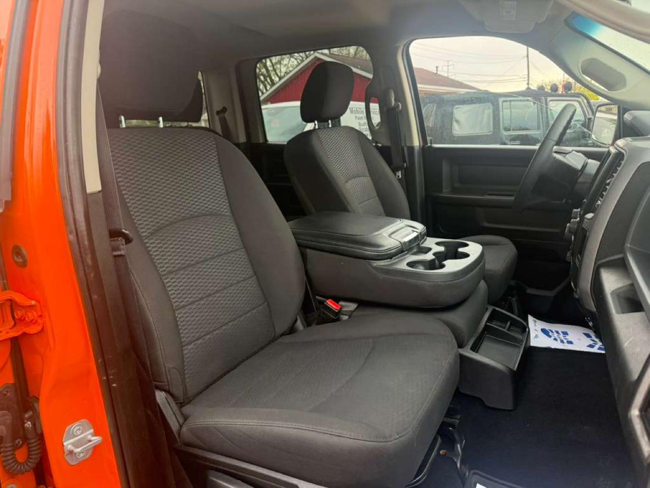 RAM 1500 Classic Tradesman Crew Cab SWB 4WD 2019